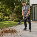 06-lifestyle-clearing-dry-leaves